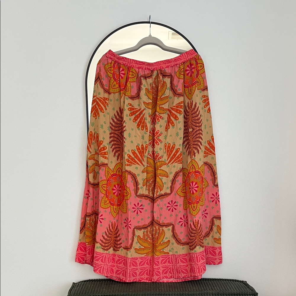 🎊5/$50 Bohemian Bright and Beautiful Floral Maxi Skirt